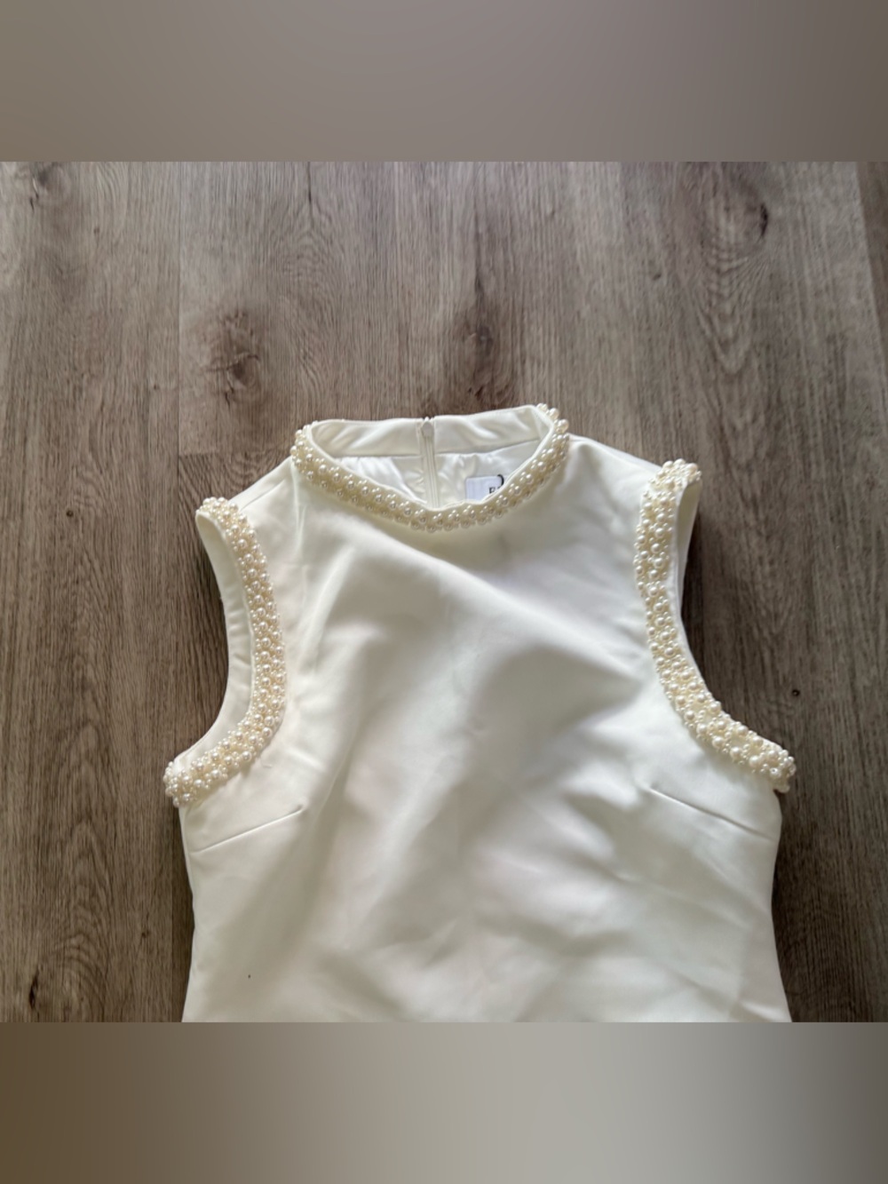 elliatt sia white pearl detail high neckline satin shift mini dress size large - Picture 10 of 13